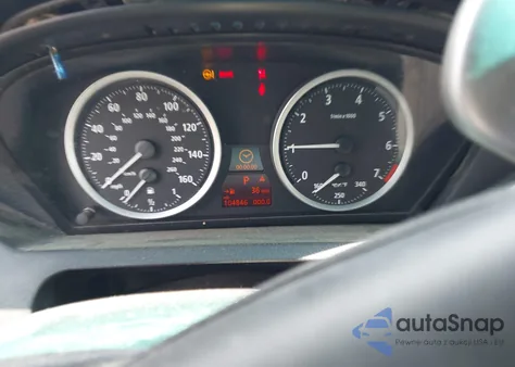 2006 BMW 650I из США, поврежденный, VIN WBAEH13436CR49646